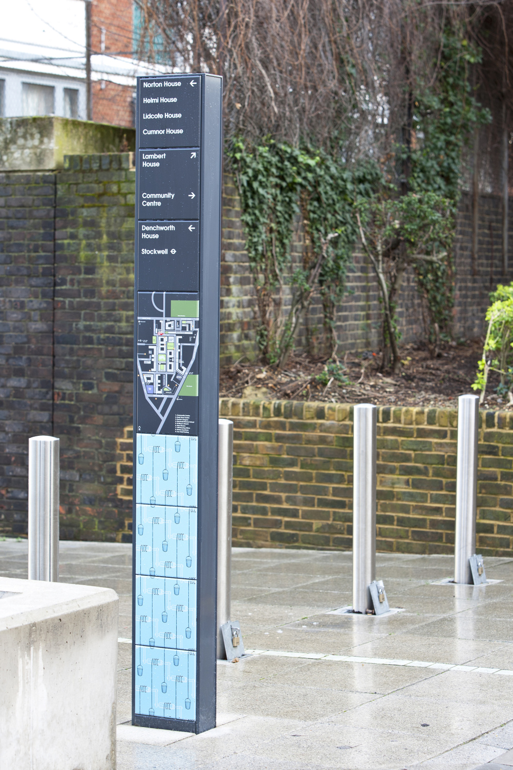 Hat-Trick Design wayfinding for Stockwell Park Estate Development