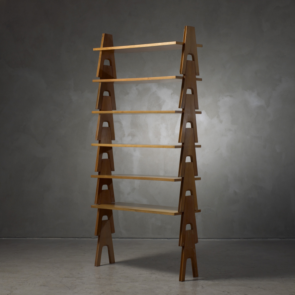 Angelo Mangiarotti and Bruno Morassutti Cavalletto, 1955. Made in walnut. Courtesy of Nilufar
