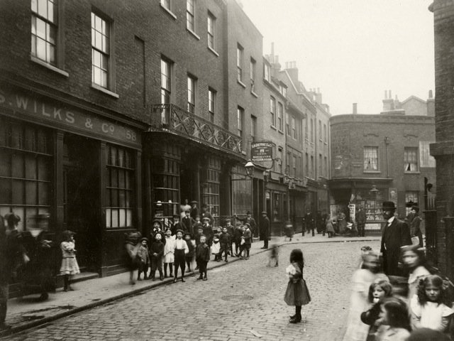 Artillery Lane, towards Artillery Passage