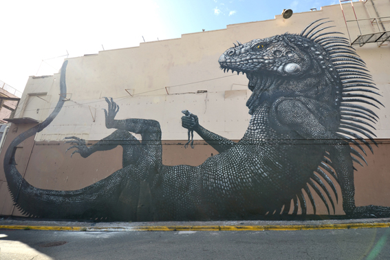 A rather chilled out lizard by ROA