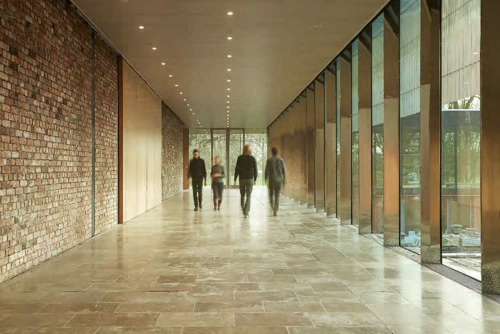 Promenade Gallery looking north