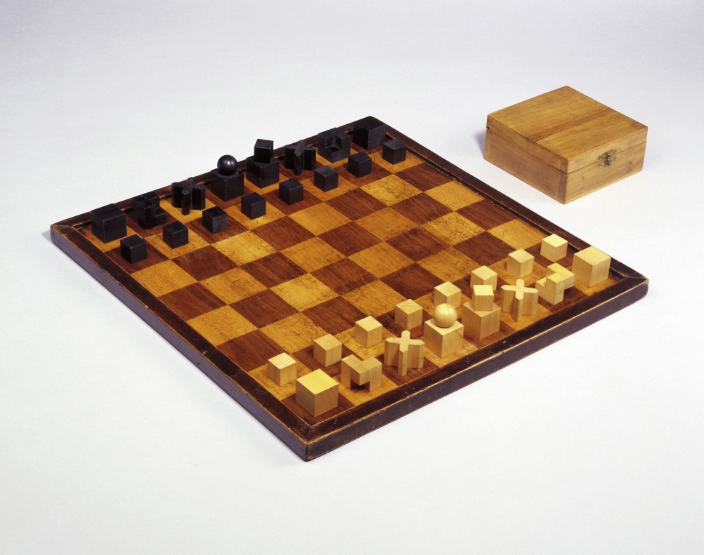 Josef Hartwig, Bauhaus Chess Set (Model XIV), 1923/24