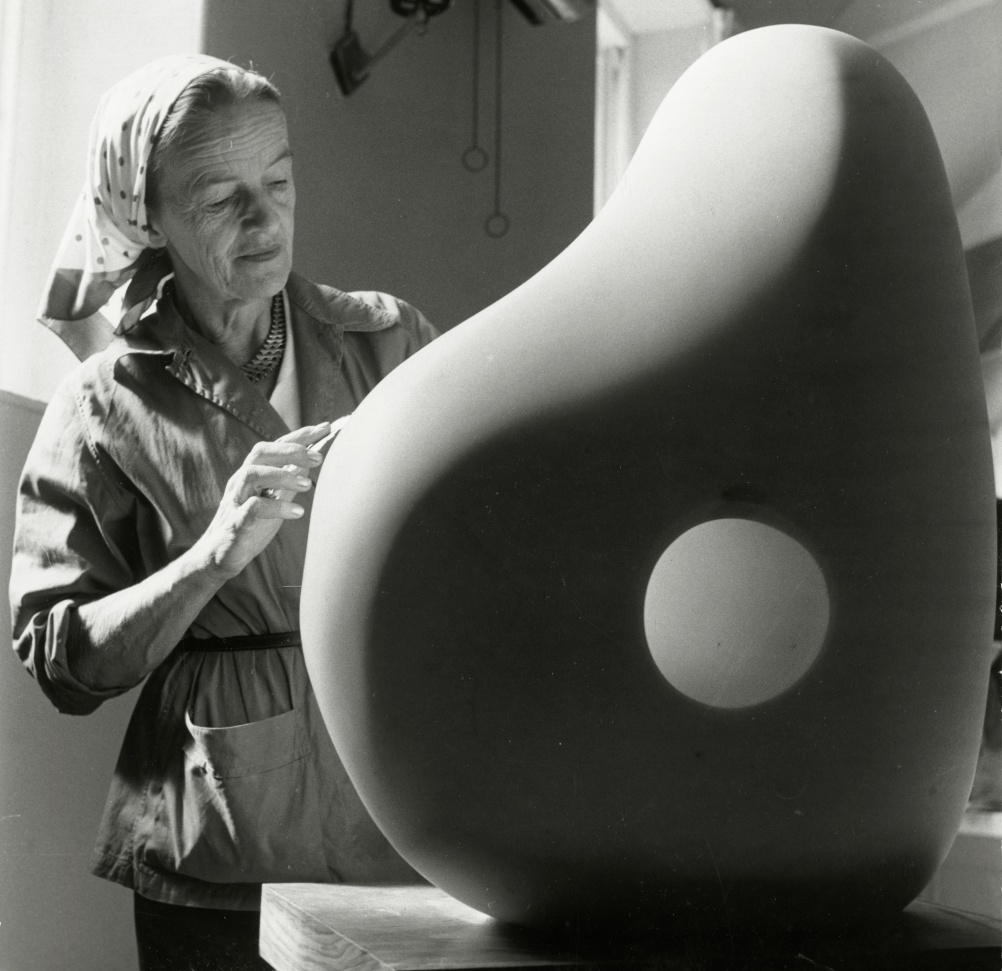 Barbara Hepworth at Trewyn Studio, 1961. Photograph by Rosemary Mathews, Courtesy Bowness, Hepworth Estate