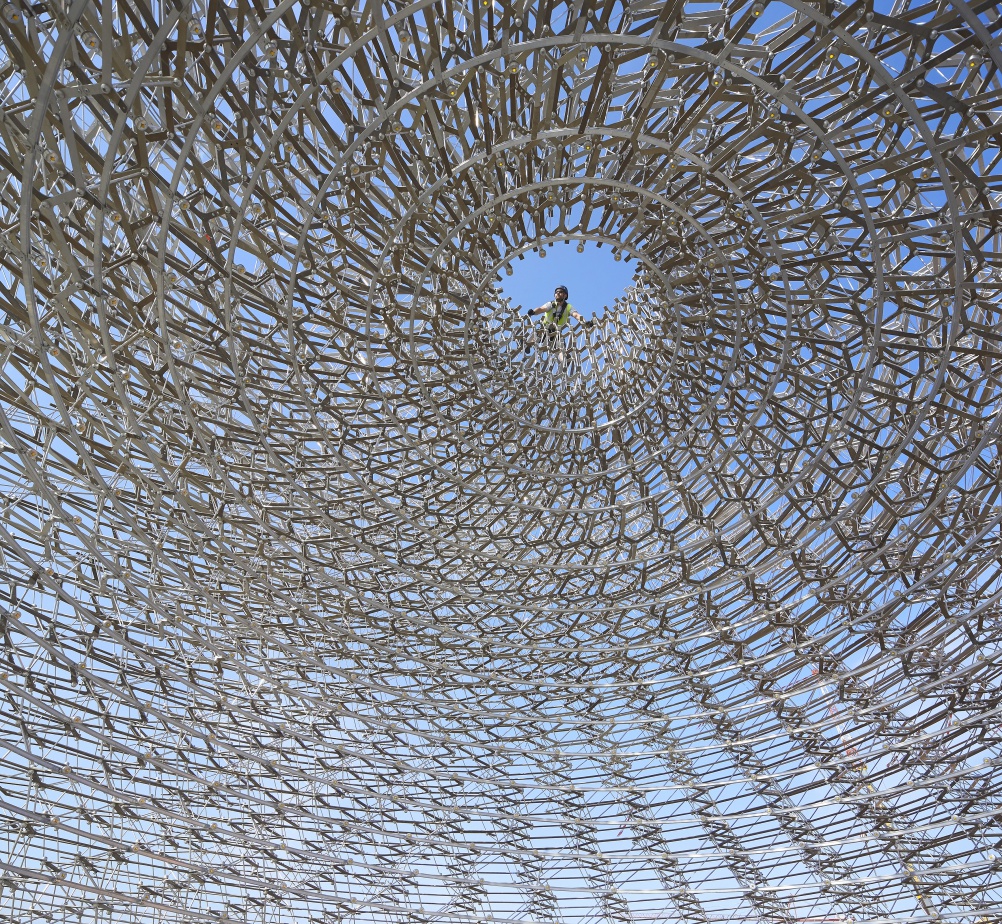 Inside the UK Pavilion Hive by day. © Crown Copyright. Photo: Hufton+Crow