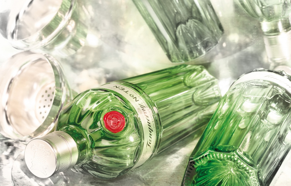 Tanqueray-No-Ten-reflections-PR5