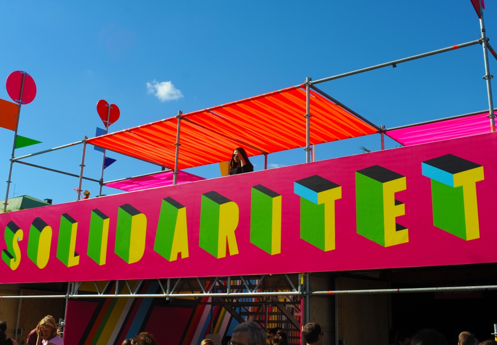 08b_SUPERSTRUCTURE, Morag Myerscough & Luke Morgan, photo Luke Morgan