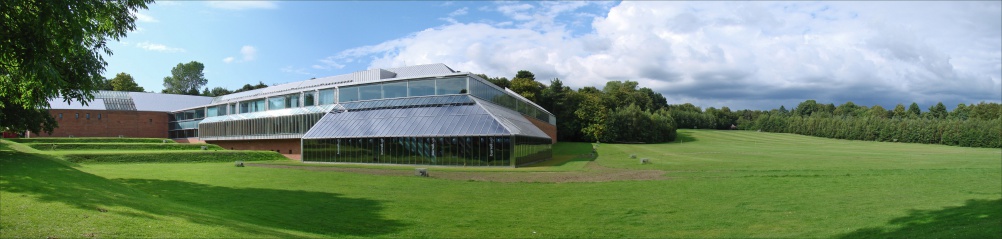 The Burrell Collection Building, image by Jean-Pierre Dalbéra