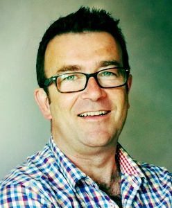 Michael Evamy, copywriter and author of LOGO and Logotype