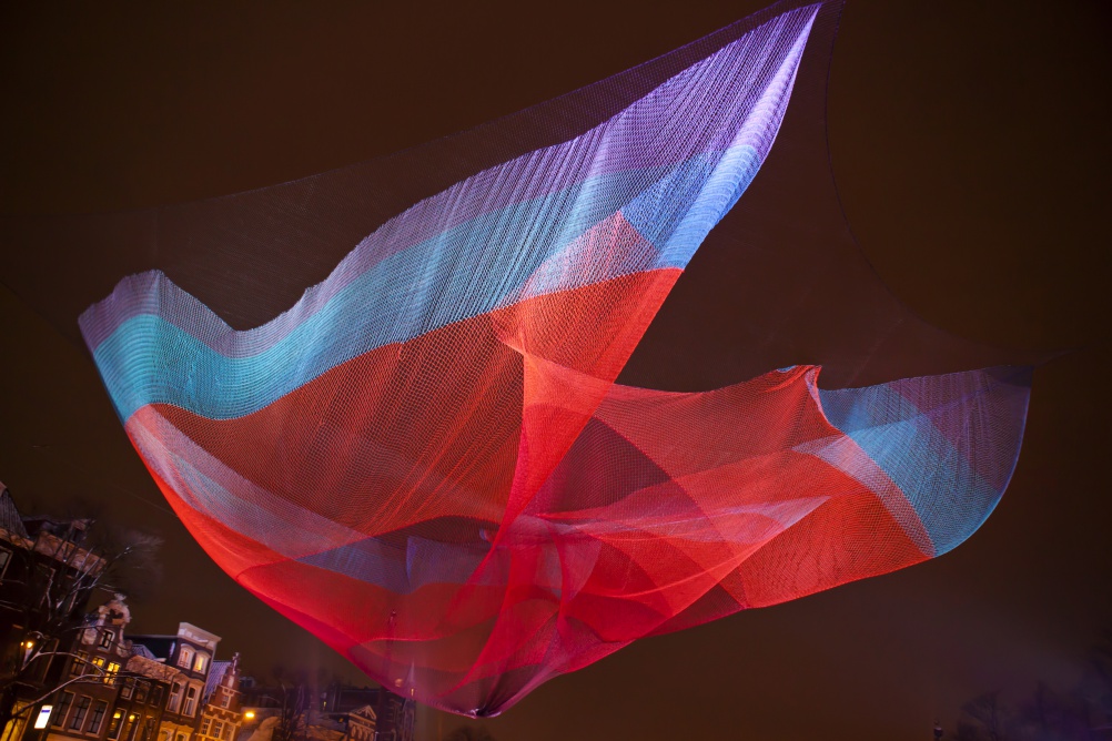 Janet Echelman, 1.26 Amsterdam, Photo Janus van den Eijnden