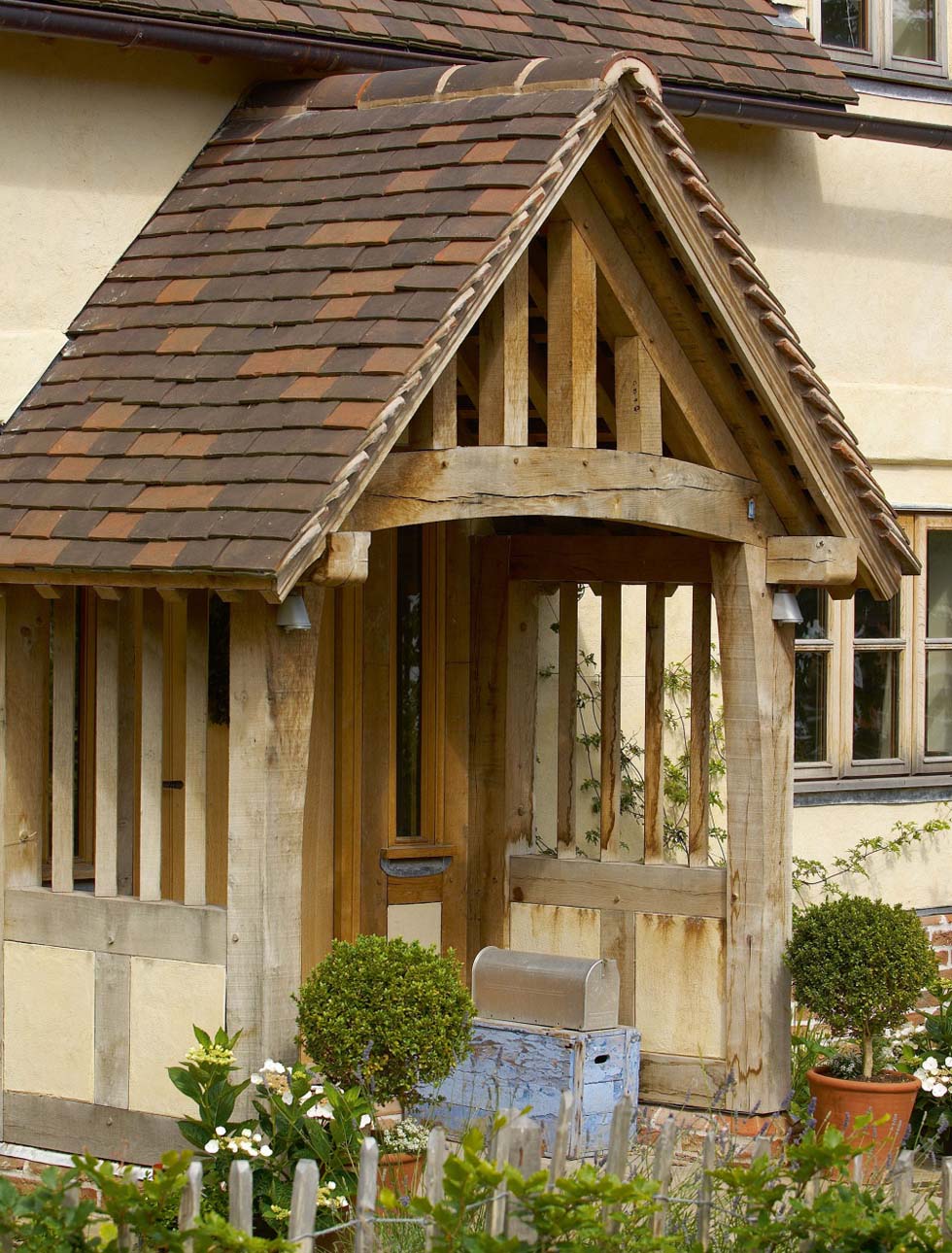 Albright oak cottage entrance