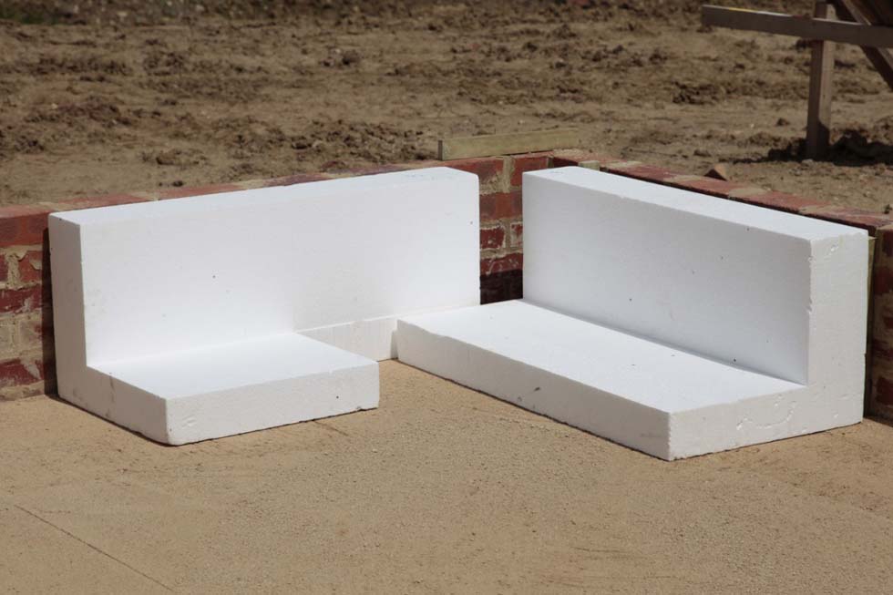 L shaped perimeter ESP structural polystyrene