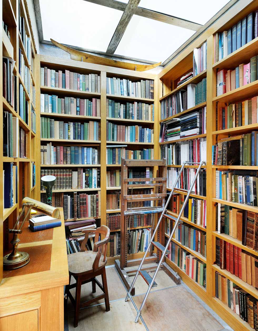 Inverdart Boathouse library