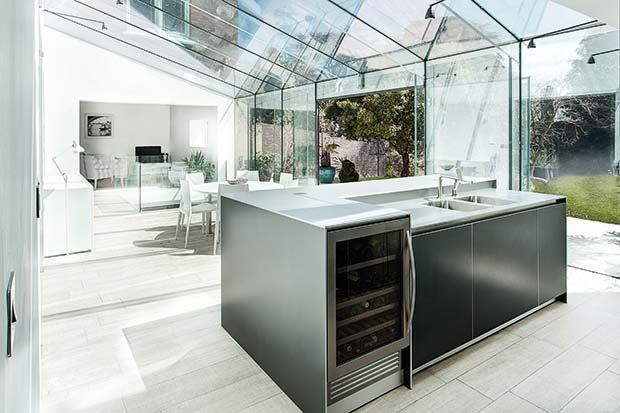 A glass extension to a period property in Winchester by AR Design