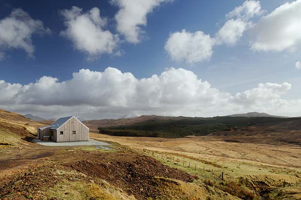 White Tail Croft on the Isle of Skye is a modern holiday let with views