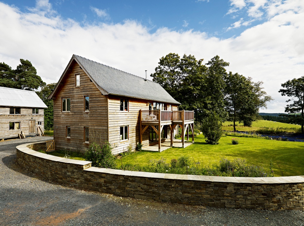 Oak frame house by Castle Ring Oak Frame
