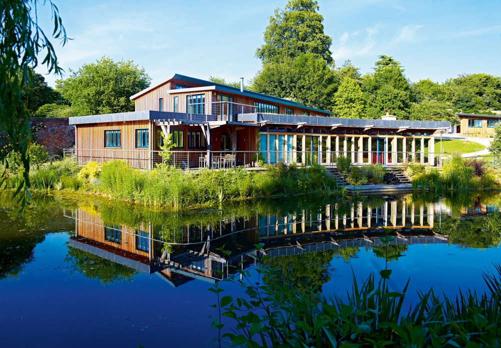 Oak frame house by Oakwrights