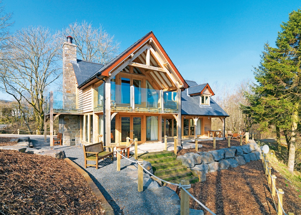 Oak frame house by Welsh Oak Frame