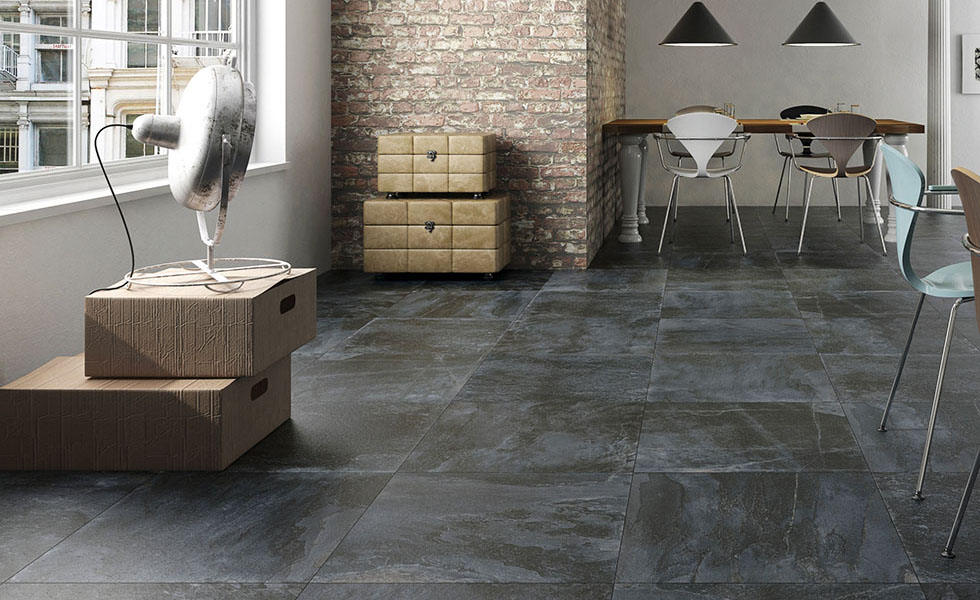 TileMountain_921725_Natureblackslatefloortiles.jpg