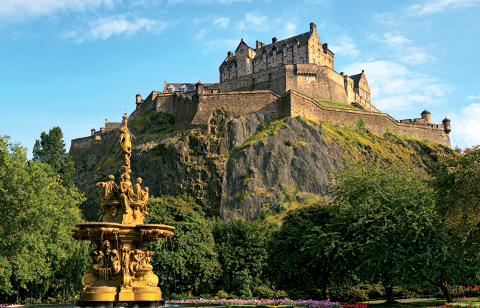 Edinburgh-Castle-Scotland-700x450.jpg