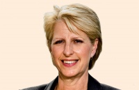 Sally-Laker-MM-Peach-700.jpg