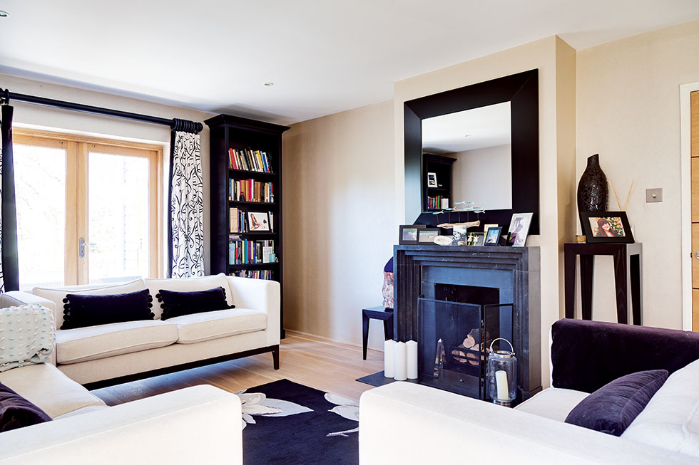 solley-house-monochrome-living-room