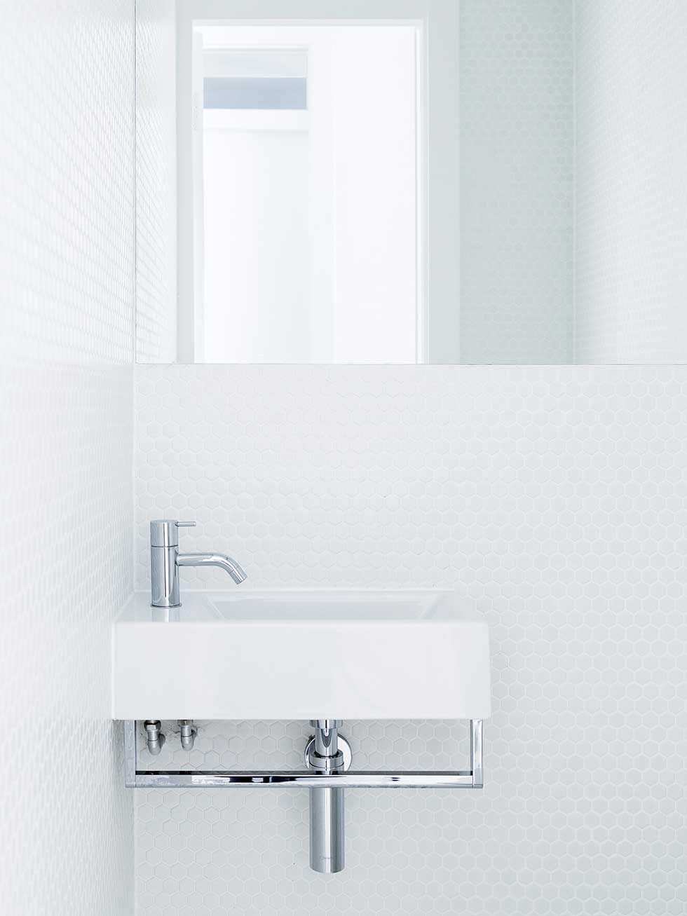london flat white hexagon mosaic tiles