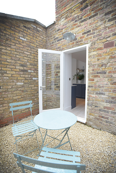 London flat extension courtyard area