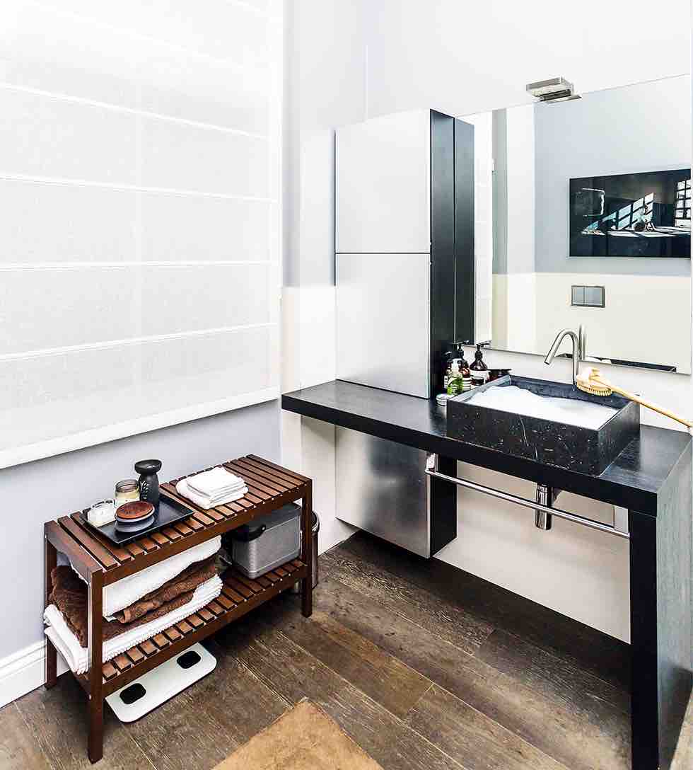 Small london flat bathroom sink storage