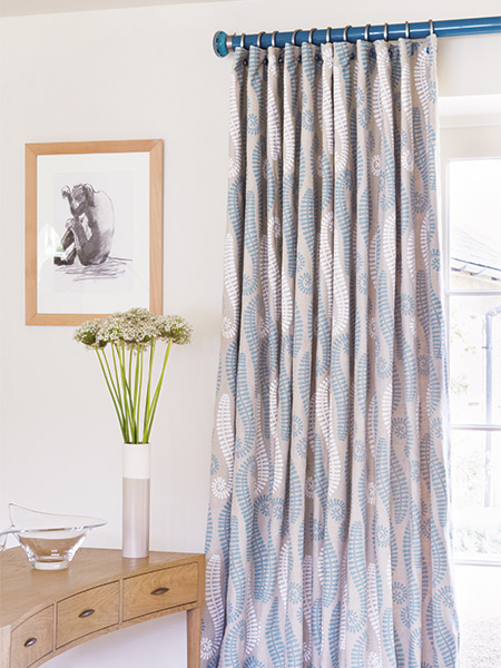 10-Walcot-House-50mm-Teal-Lacquered-pole-with-Teal-Lunar-finial