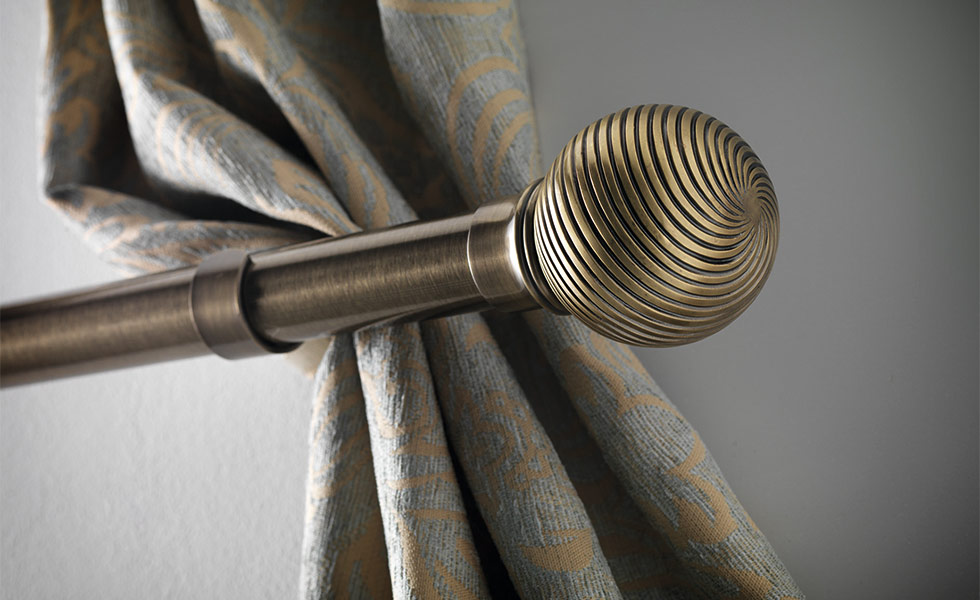 12-Swish-Elements-curtain-pole-by-Swish-with-Curzon-finial,-www.swish.co.uk-01543-271421