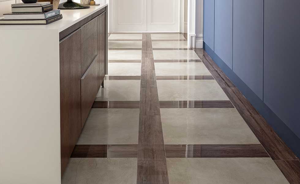 Polish porcelain wood effect tiles