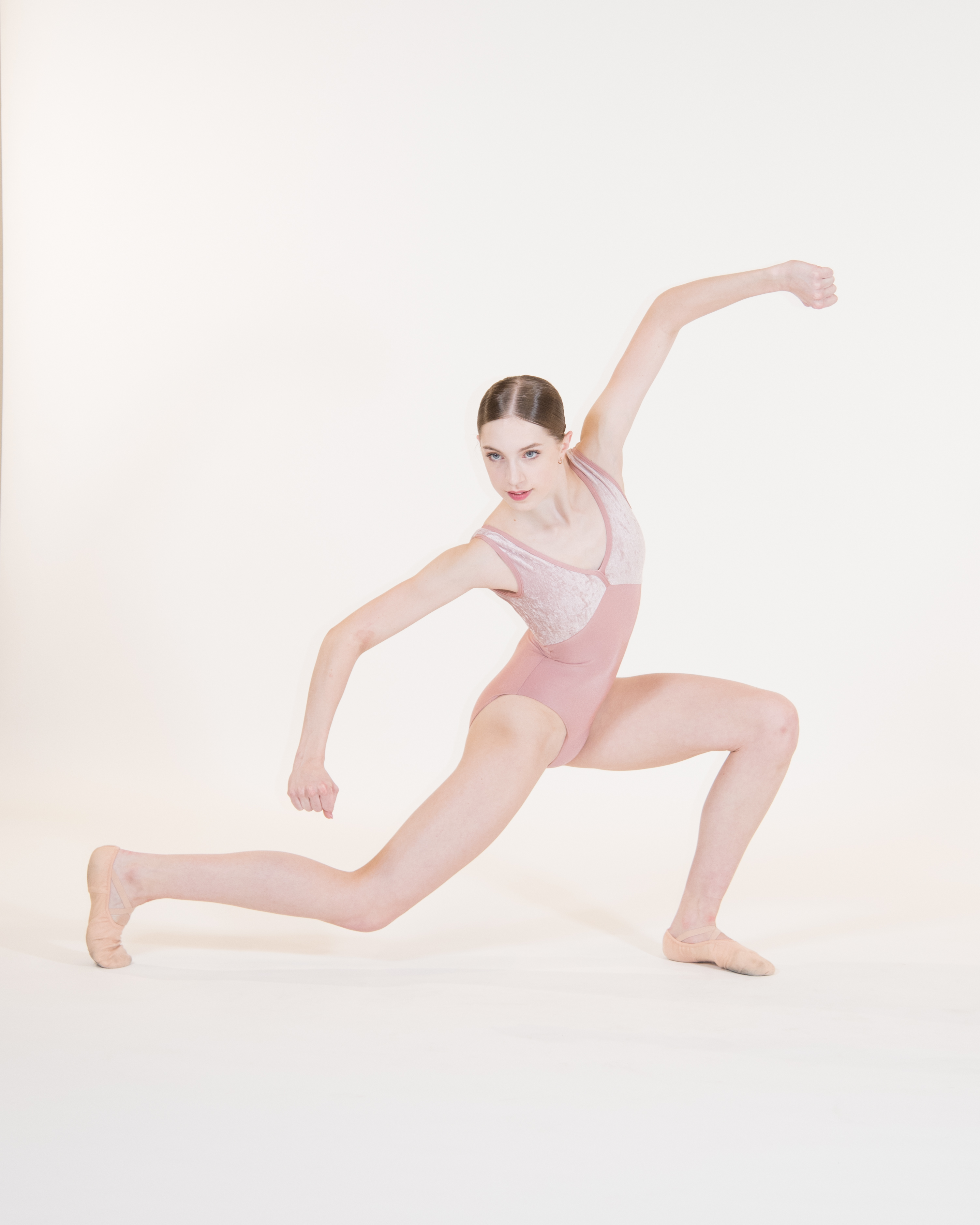 Lucy Hassman-Pink Leo muscle.png