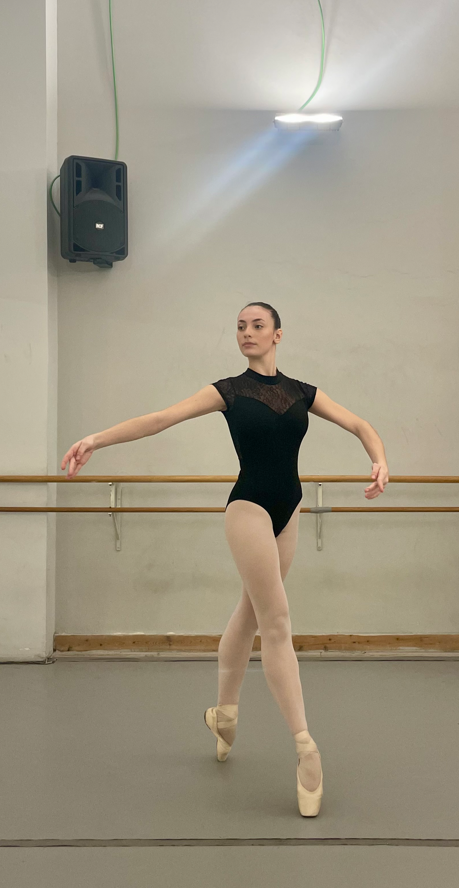 4 POSITION CROISE.jpg