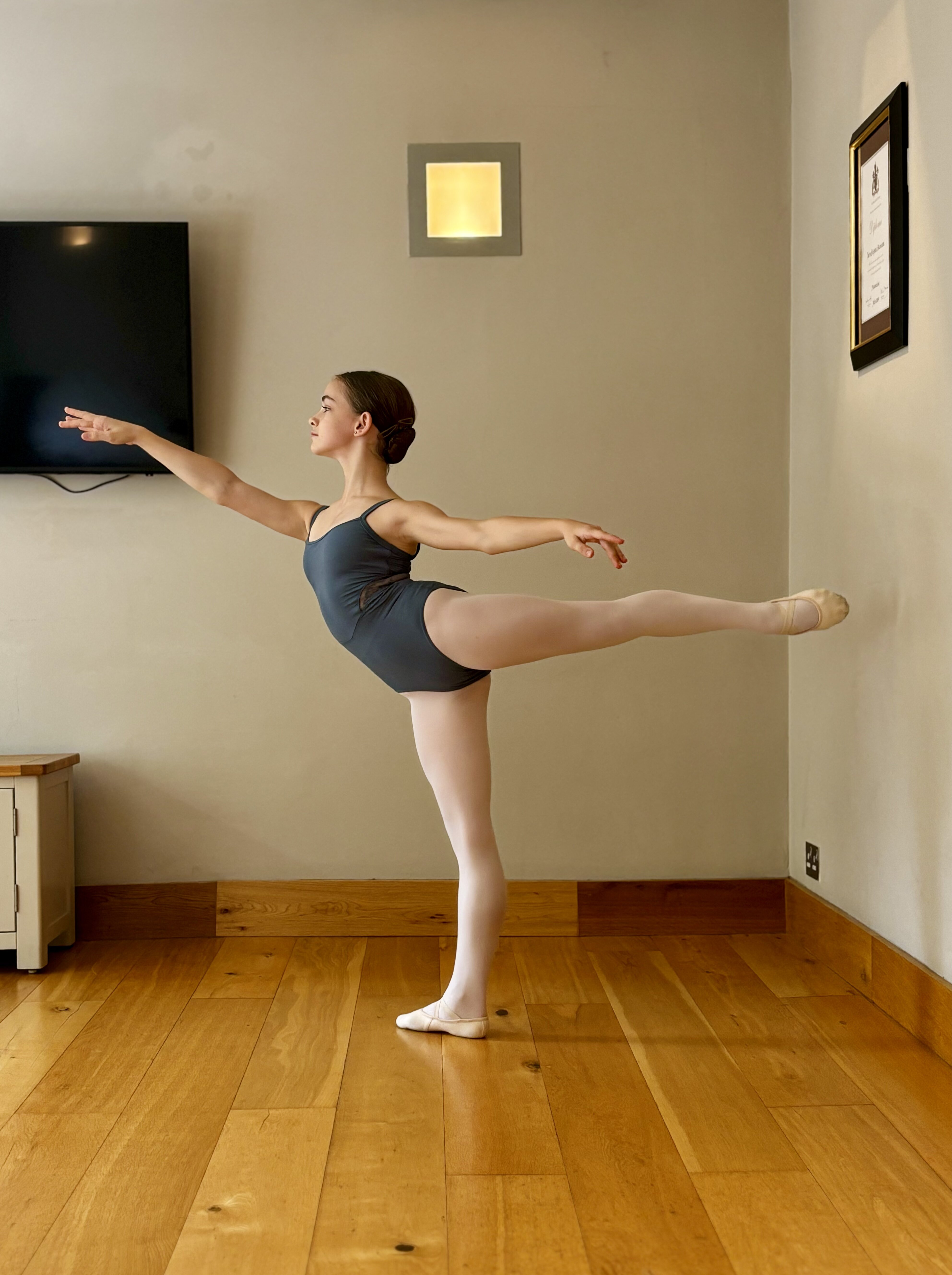 3.Arabesque_Jasmine Costinescu.jpg