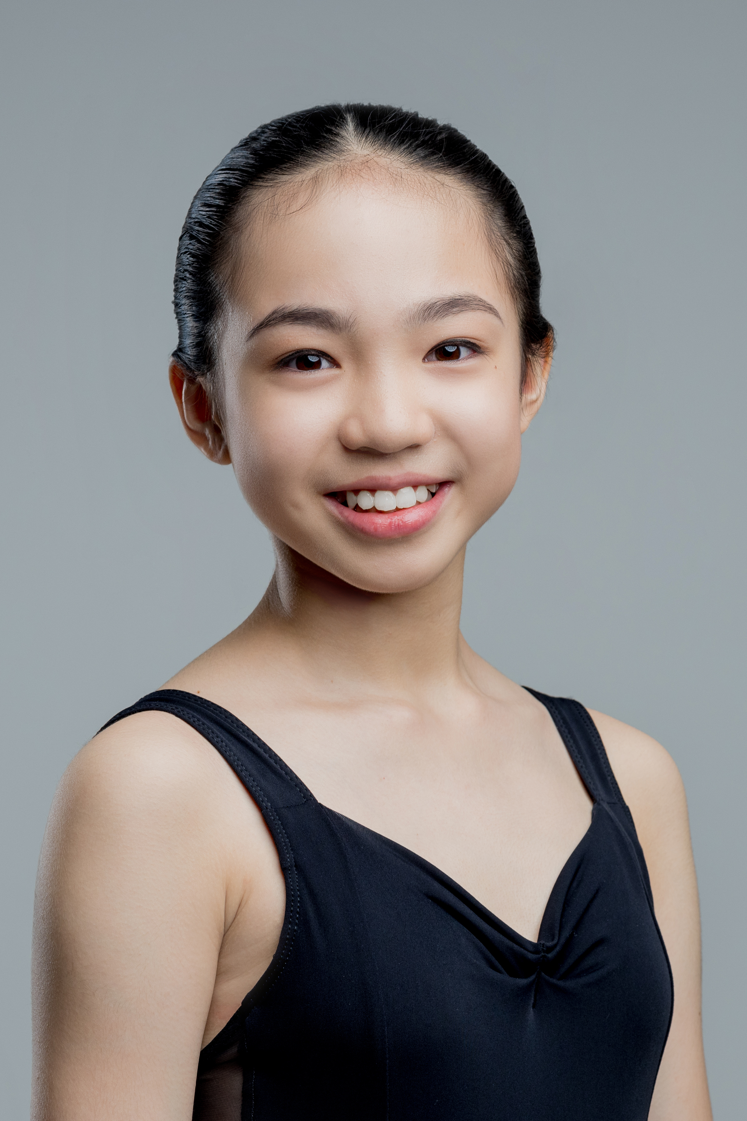 SY1_6332 - Headshot.jpg