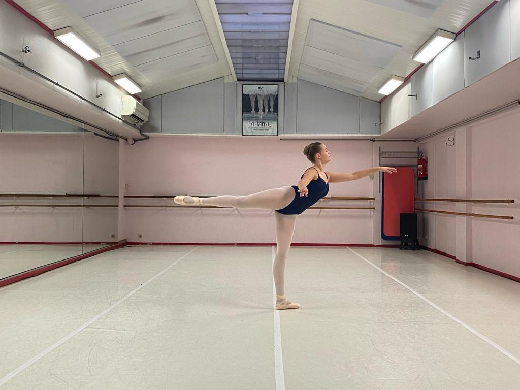 Arabesque Ambre ERNI.jpg