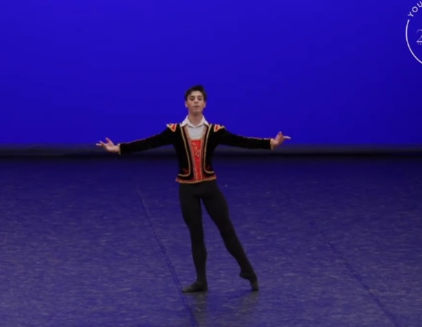 Screenshot_20231105-003736_Video Player.jpg