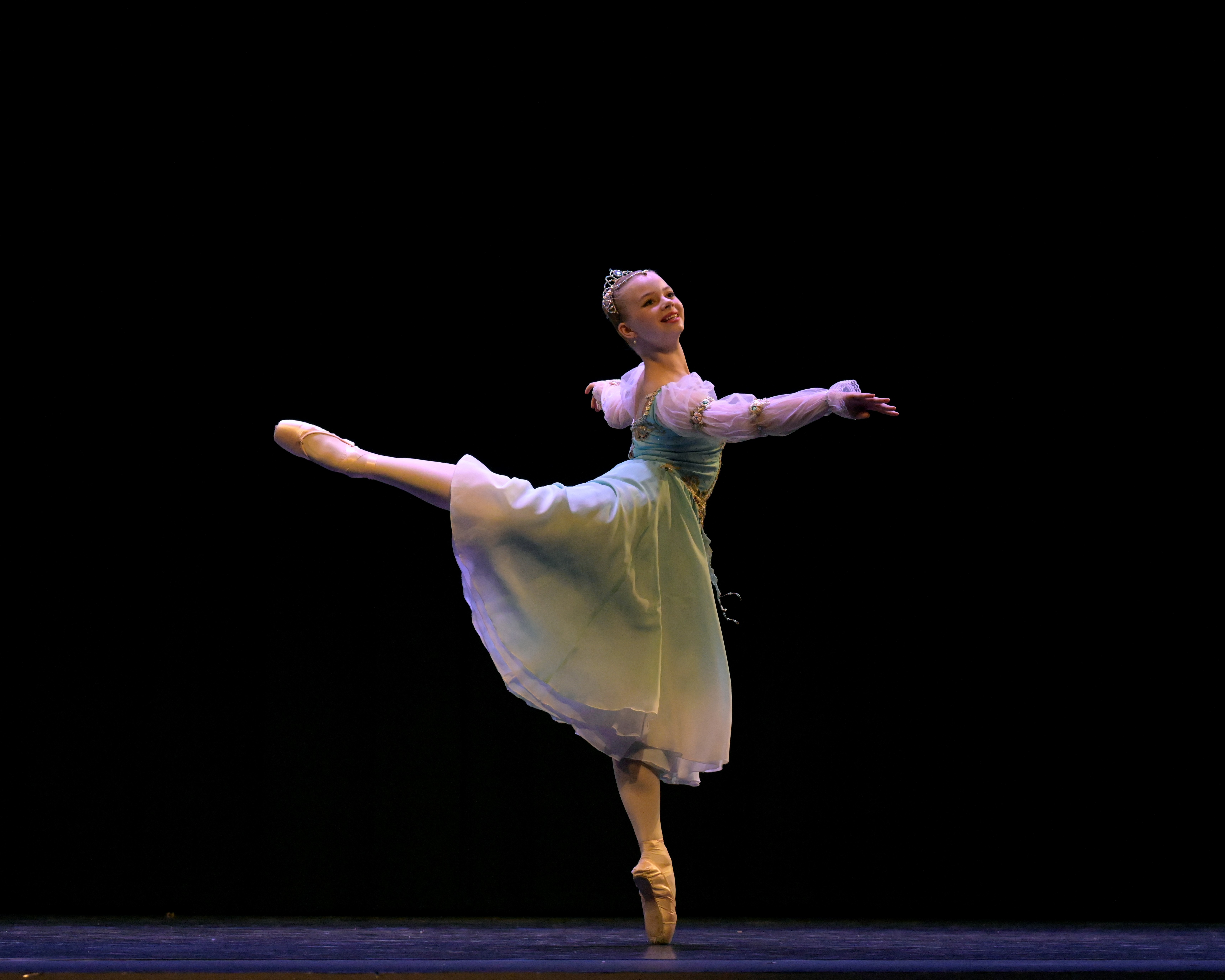 Dancetrain magazine - Holly Mere from Lisa Clark Dance Centre 2_.jpeg