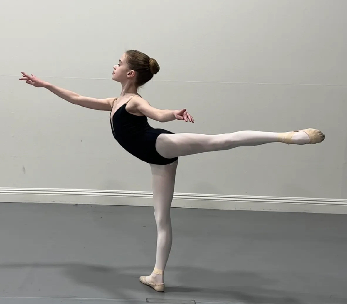 Corinne Strabo Arabesque.jpg - copie.jpg