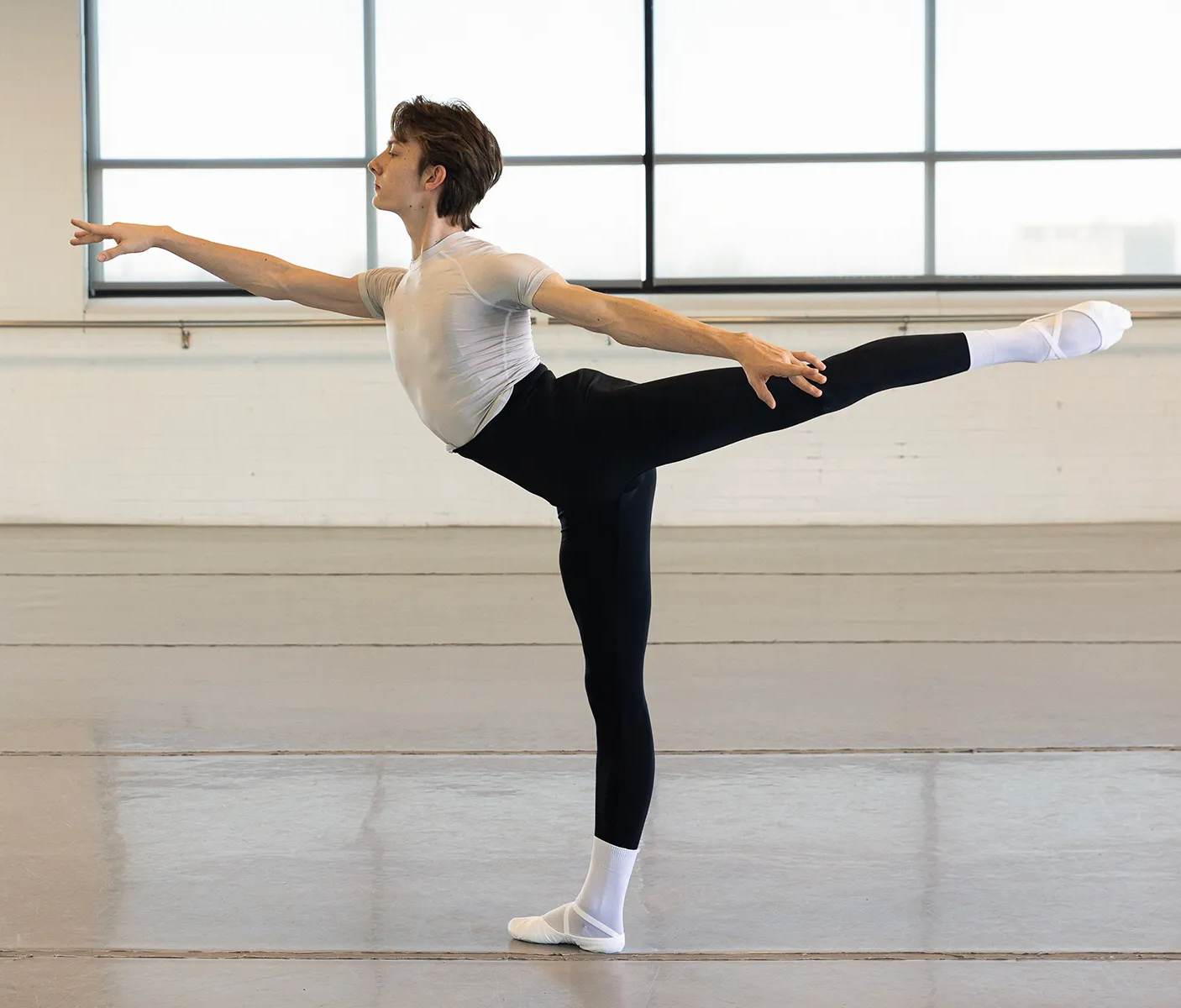 Rowan-Calving-Stallings-Lindamood-1st-arabesque.jpg - copie.jpg