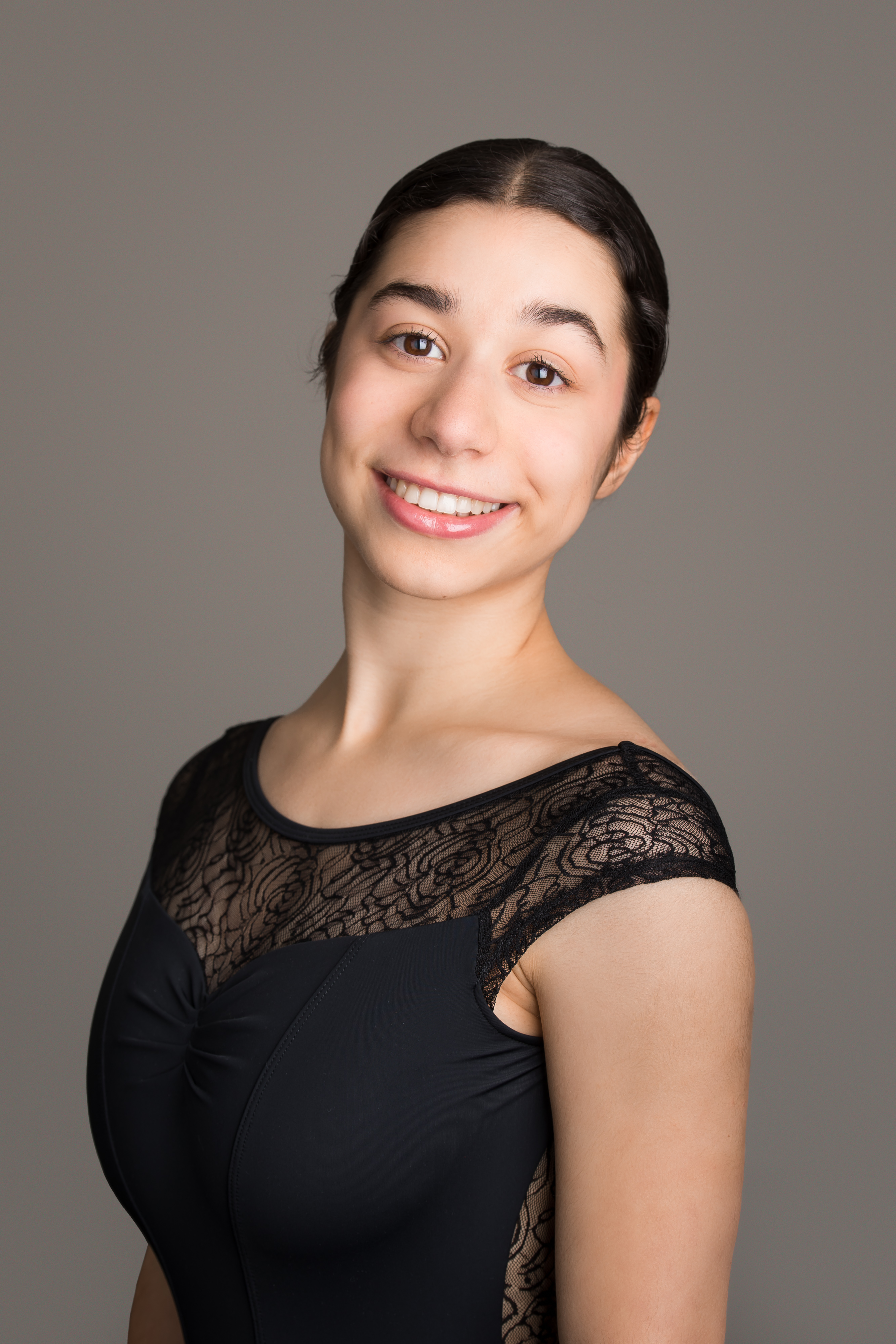 Lia Issakov Audition Headshot.jpg
