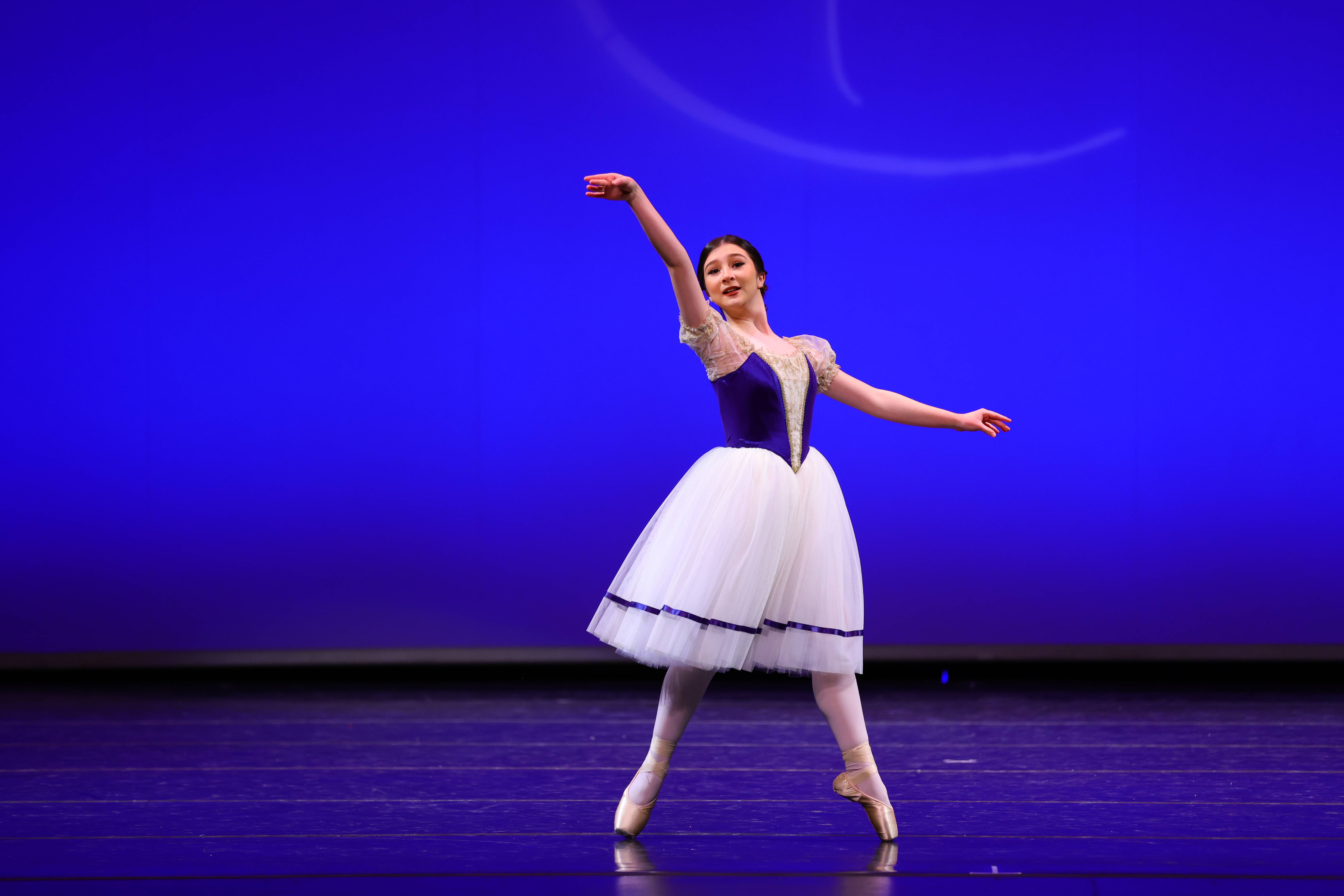 425FrancellaMccannPEASANTPASVARIATIONFROMGISELLE53735 (2).jpeg