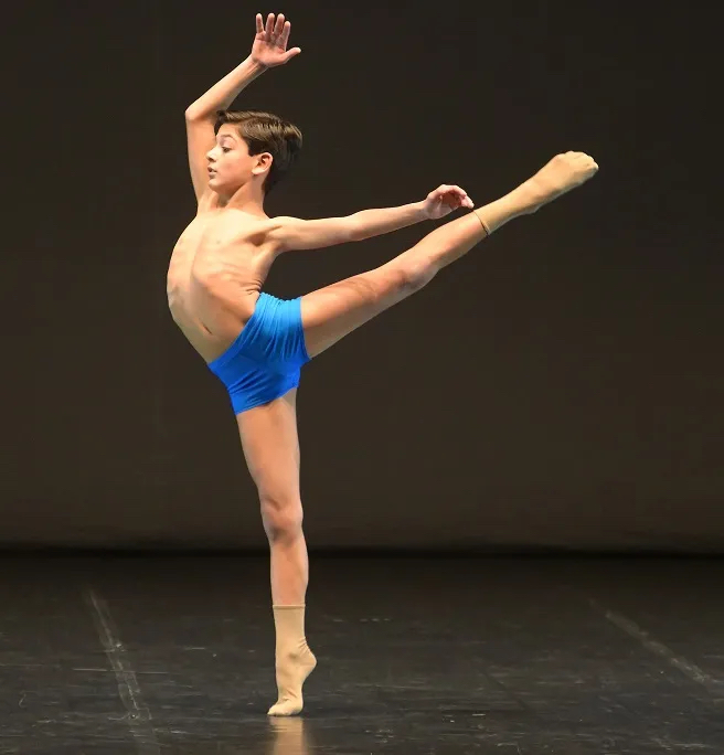 eyJidWNrZXQiOiJjaC5ha3Nvbi5kYW5jZS5idWNrZXQiLCJrZXkiOiJmaWxlcy9lb2JTZkhZaldIeDZMano0Yi1vcmlnaW5hbC5qcGcifQ== - copie.jpg