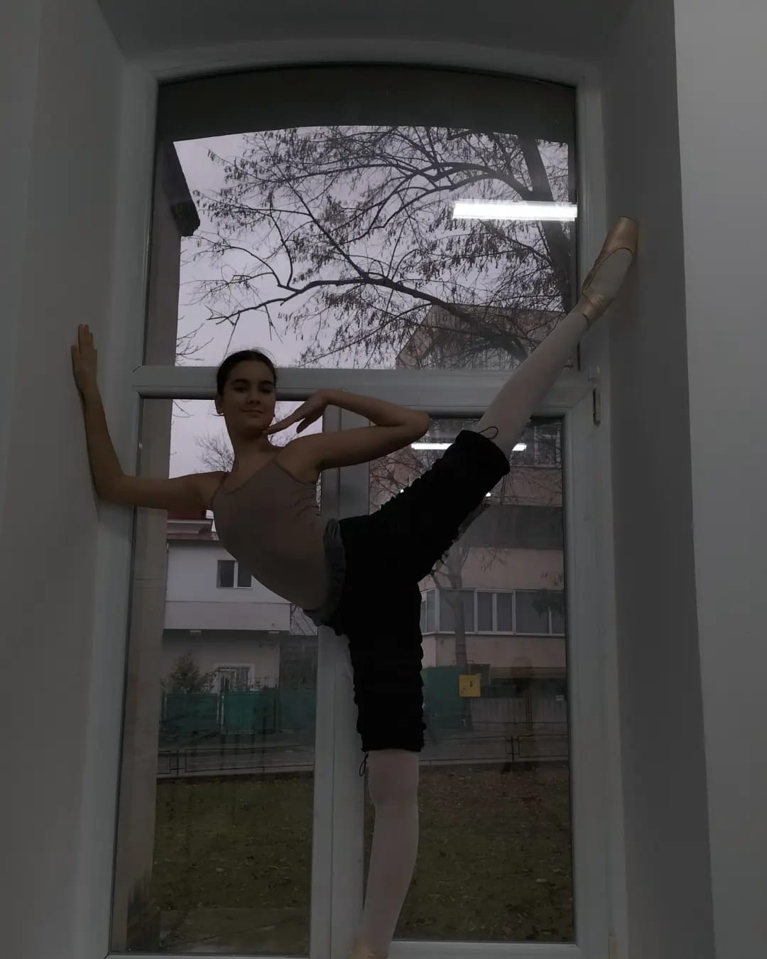 FOTO REBECA LA GEAM ARABESQUE.jpg