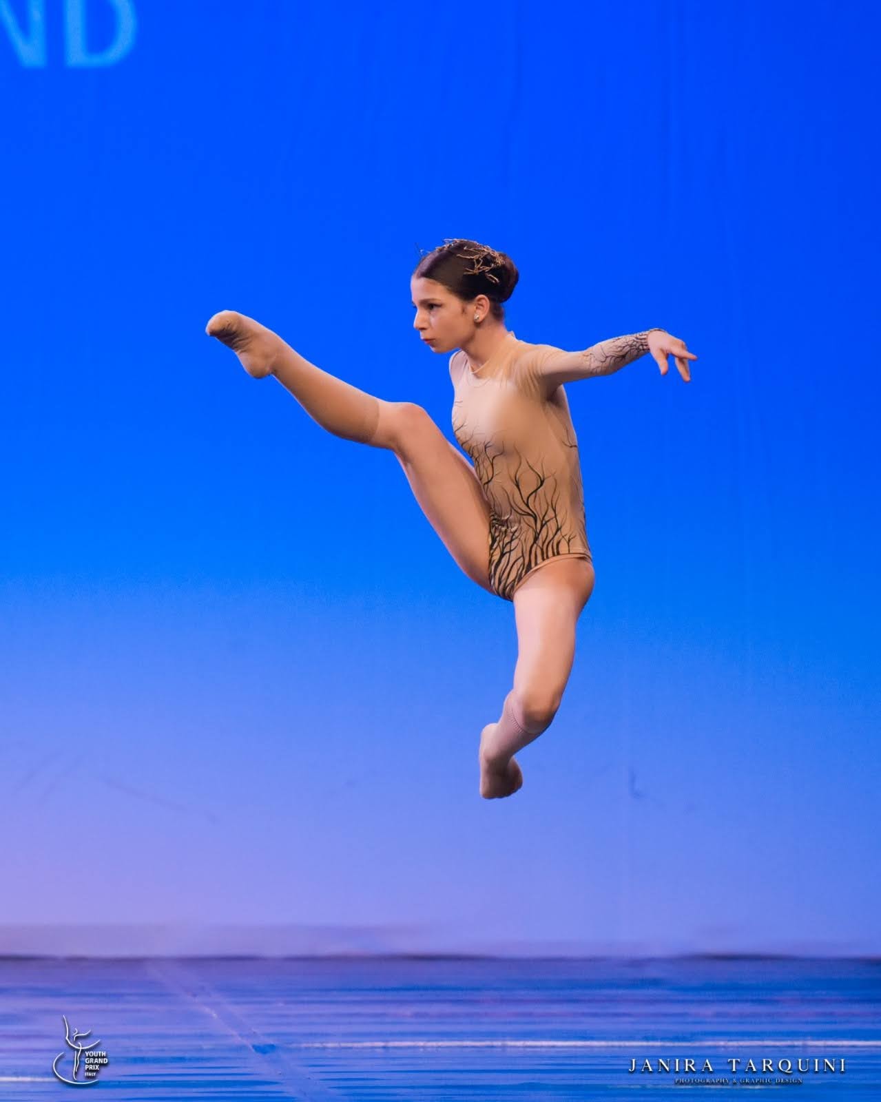 AMP poza contemp1.jpg