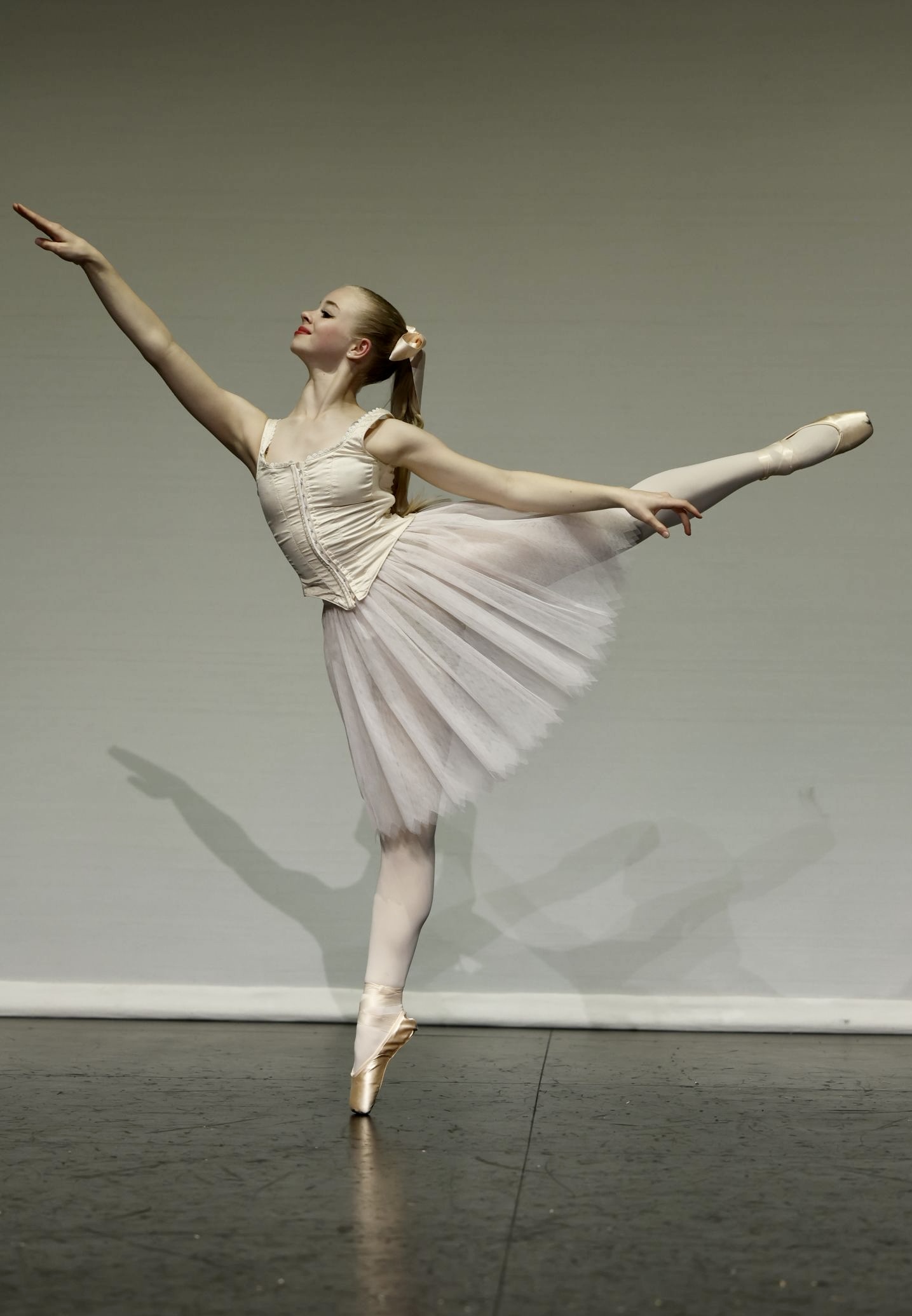 Holly Mere - Arabesque.jpg