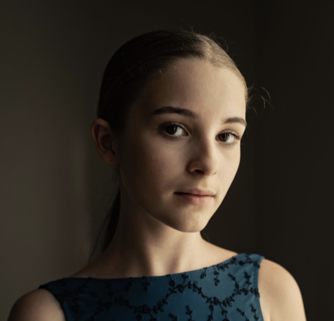 Ashley headshot 2023 002.jpg