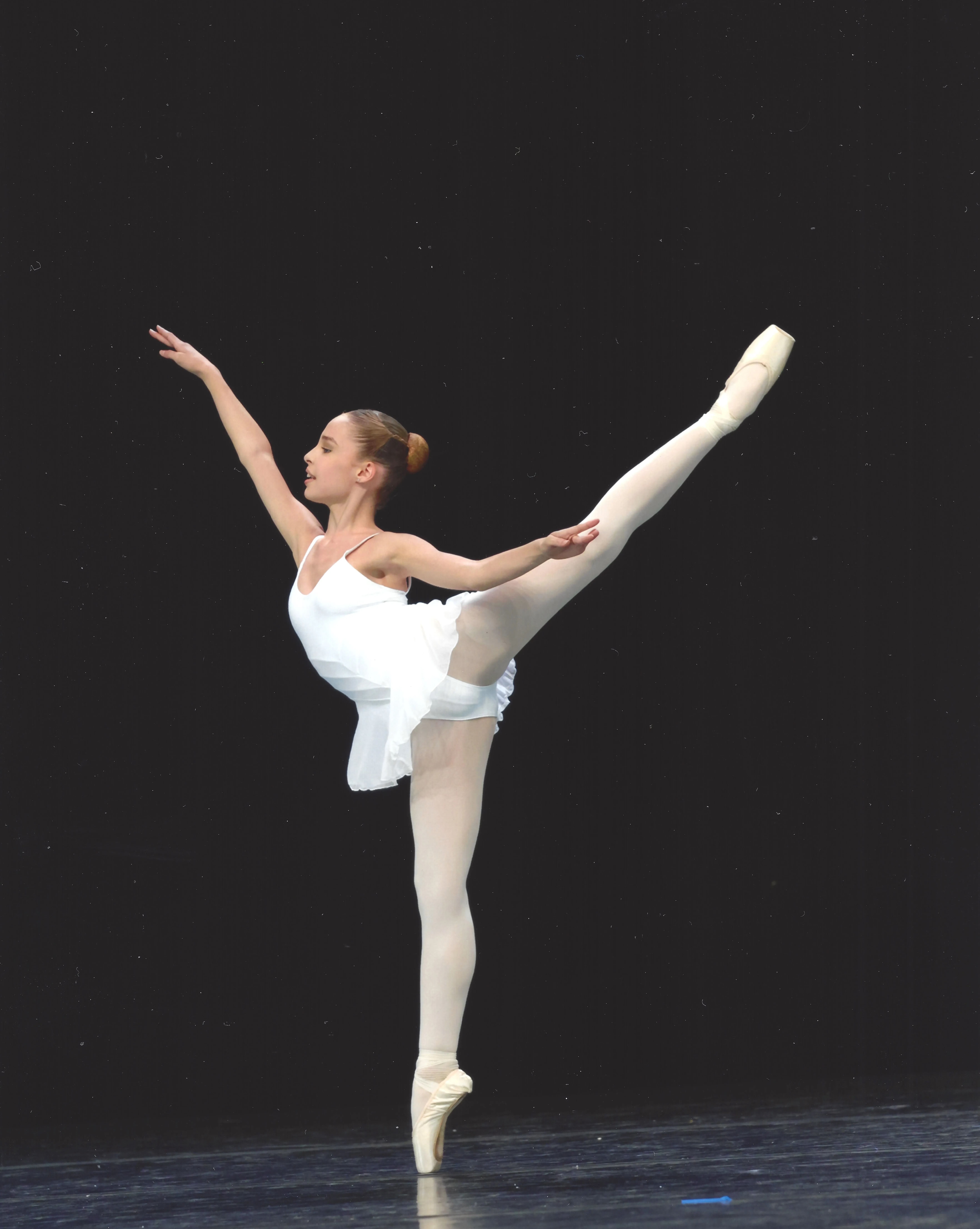 MOINE Candice - Provide an arabesque photo - copie.jpg