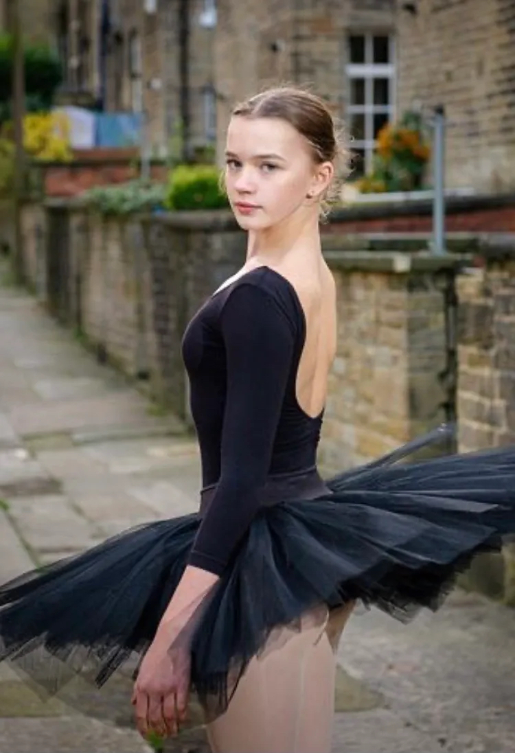 FIKKERT Eleanor - Provide a recent headshot - copie.jpg