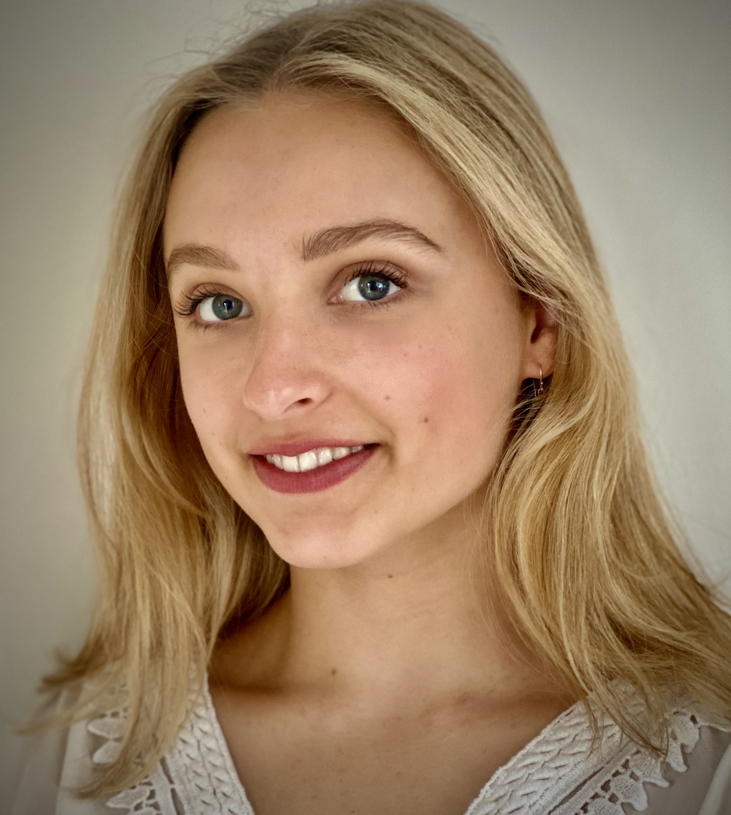 Calista Lewis Headshot.jpeg